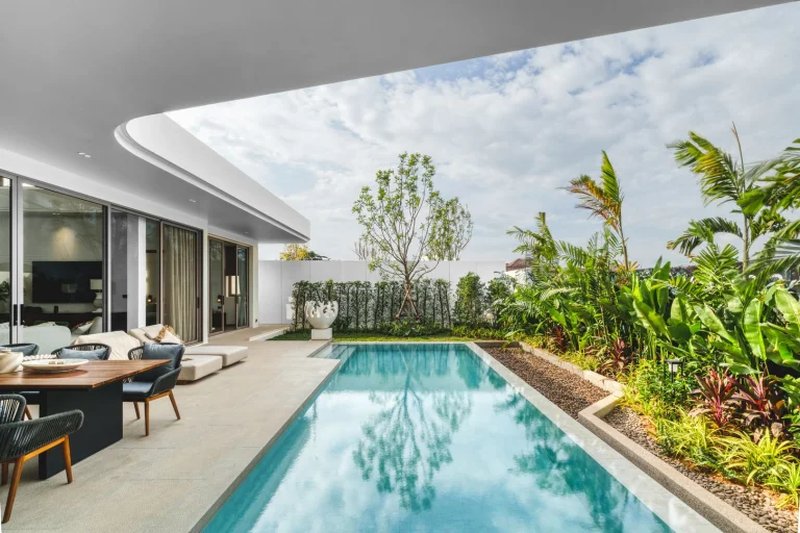 Elegant 3 bedroom villa with pool in Talang area, Phuket in Manor Phuket