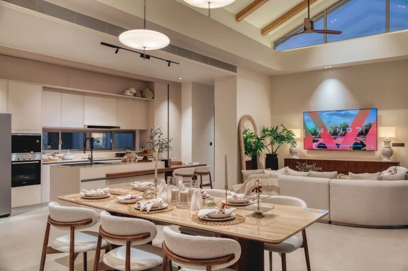 Elegant 3 bedroom villa with pool in Talang area, Phuket in Manor Phuket