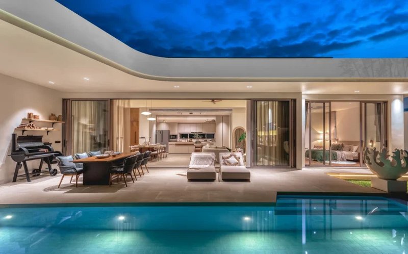 Elegant 3 bedroom villa with pool in Talang area, Phuket in Manor Phuket