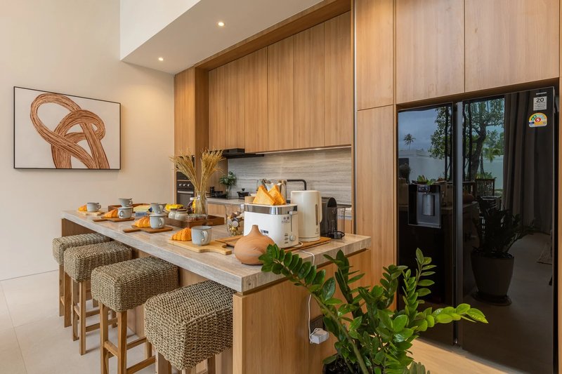 Two-storey villa with 6 bedrooms and private pool in Chalong area, Phuket in Mouana Grande Chalong Bay