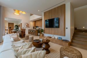 Two-storey villa with 6 bedrooms and private pool in Chalong area, Phuket in Mouana Grande Chalong Bay