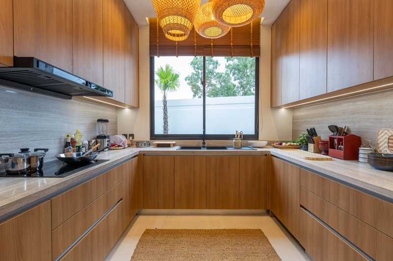 Two-storey villa with 6 bedrooms and private pool in Chalong area, Phuket in Mouana Grande Chalong Bay