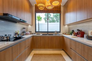 Two-storey villa with 6 bedrooms and private pool in Chalong area, Phuket in Mouana Grande Chalong Bay