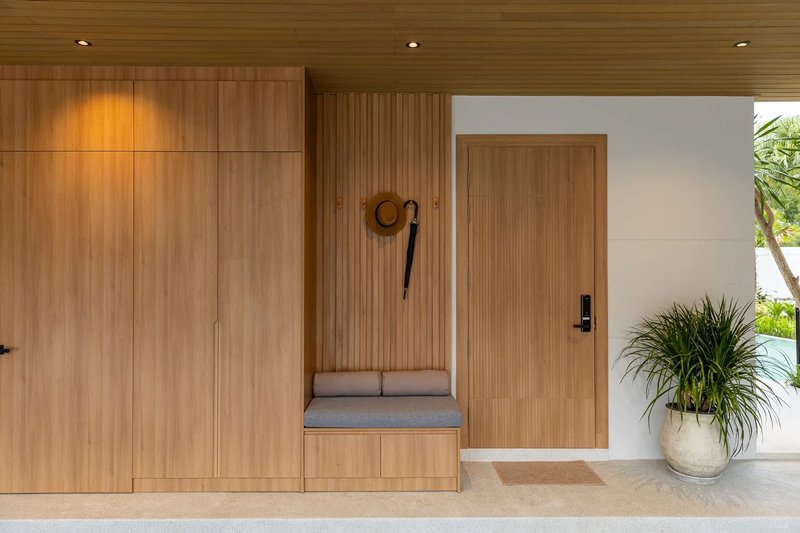 Two-storey villa with 6 bedrooms and private pool in Chalong area, Phuket in Mouana Grande Chalong Bay