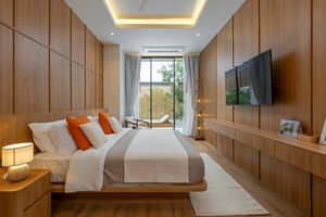 Two-storey villa with 6 bedrooms and private pool in Chalong area, Phuket in Mouana Grande Chalong Bay