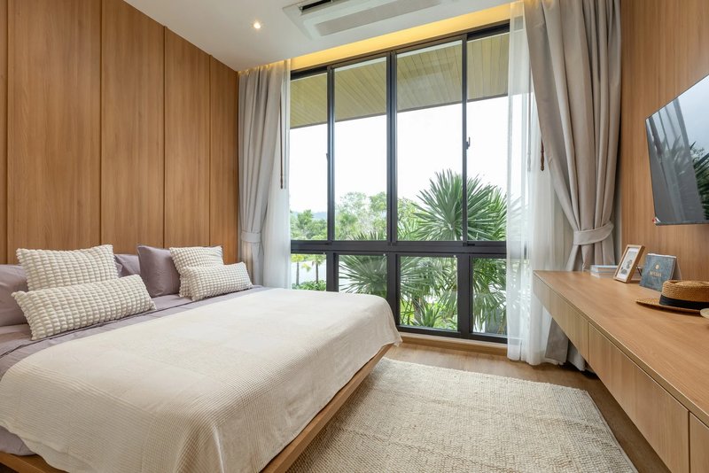 Two-storey villa with 6 bedrooms and private pool in Chalong area, Phuket in Mouana Grande Chalong Bay