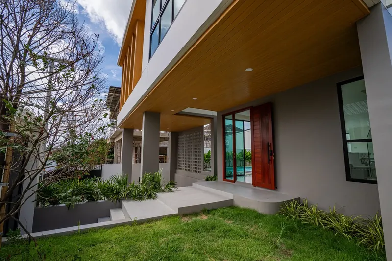 villa in Chalong