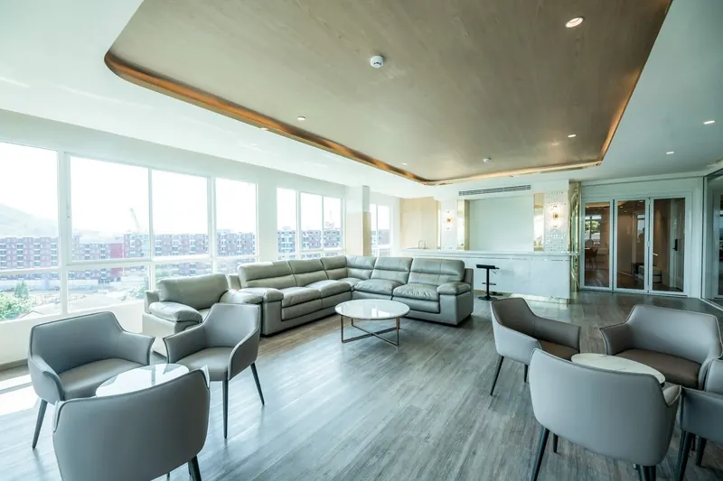 condo in Wichit