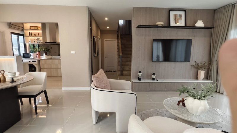 Townhouse with 4 bedrooms in Тхеп Красаттри 8