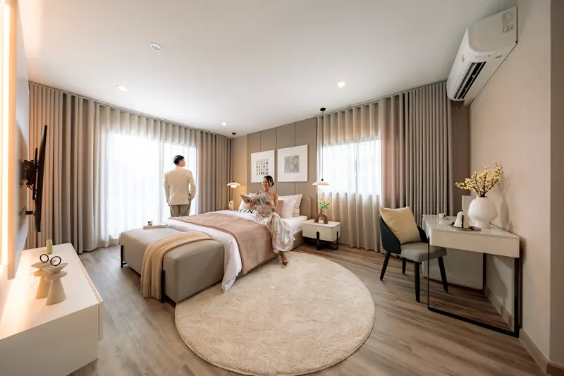 Bedroom of townhouse in Thep Krasasttri