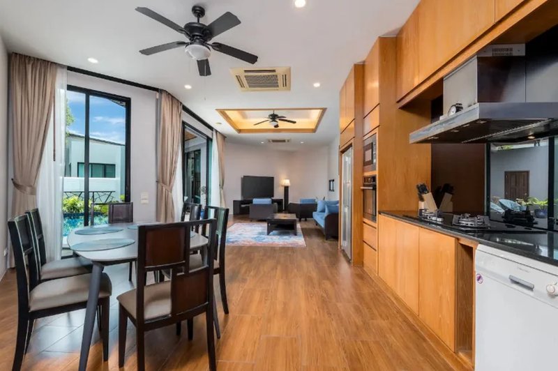 Villa with pool for rent in Baan Bua near Nai Harn Beach, Phuket