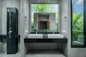 คอนโดมิเนียม ในราไวย์