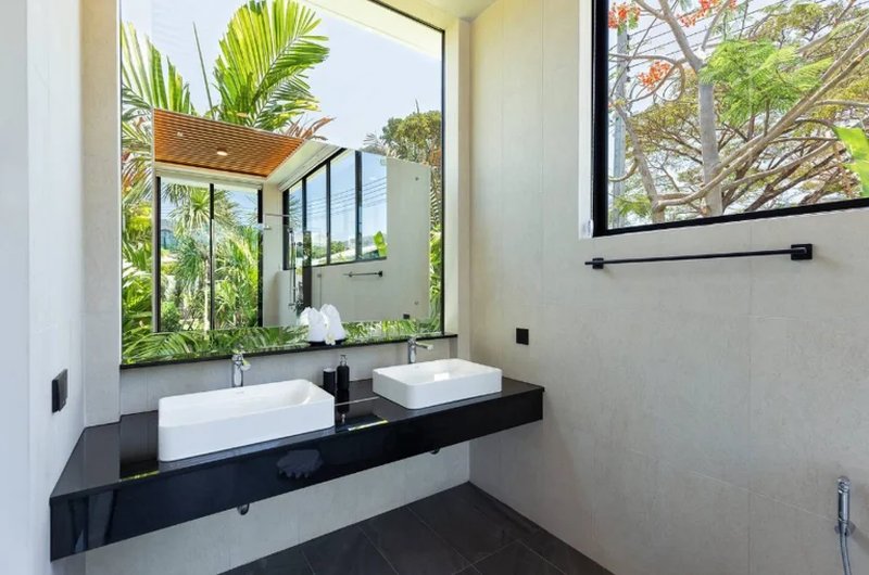 Luxury villa for rent near Nai Harn Beach, Phuket