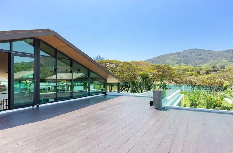 Luxury villa for rent near Nai Harn Beach, Phuket