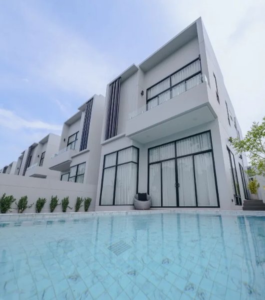 Villa with 4 bedrooms in Krabi 1