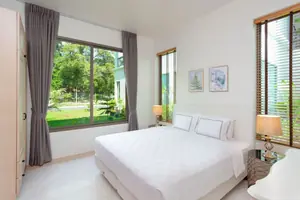 ห้องนอนของคอนโดมิเนียม ในราไวย์