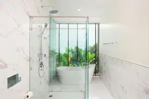 ห้องนอนของคอนโดมิเนียม ในราไวย์