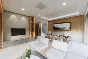 Three-storey villa with pool and lake view next to Lagoon, Phuket in Le Villa Lake