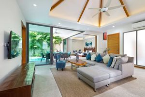 Finished two-storey villa with 4 bedrooms and a swimming pool in Rawai, Phuket in KA Villa complex