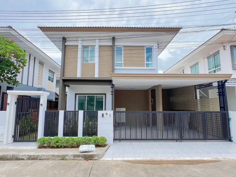 Two-storey 3 bedroom house in Koh Kaeo area, Phuket