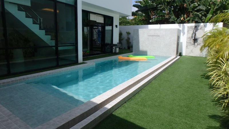 Finished three-storey villa with pool in Rawai, Phuket