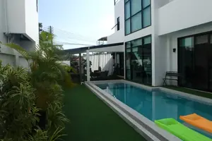 คอนโดมิเนียม ในราไวย์