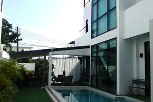 Finished three-storey villa with pool in Rawai, Phuket