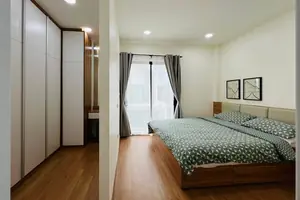 ทาวน์เฮาส์ ในศรีซันตัน