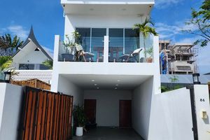 Finished three-storey villa with pool in Rawai area, Phuket