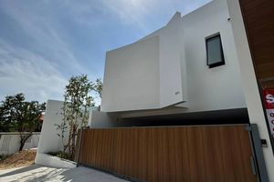 Two-storey villa with 3 bedrooms and private pool in Rawai, Phuket