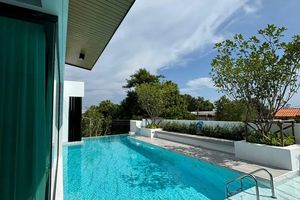 Two-storey villa with 3 bedrooms and private pool in Rawai, Phuket