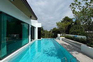 Two-storey villa with 3 bedrooms and private pool in Rawai, Phuket