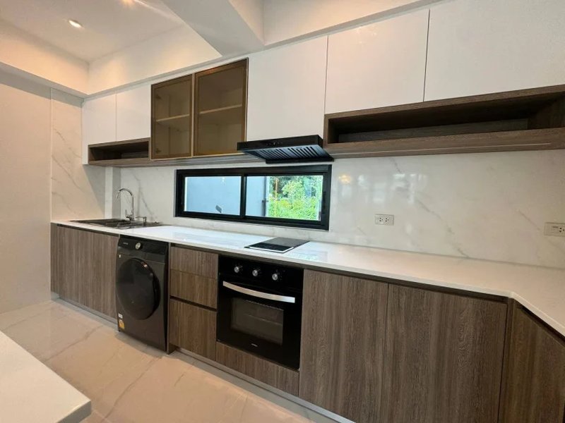 Двухэтажная вилла с 3 спальнями и частным бассейном на Раваи, Пхукет