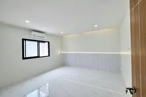 townhouse in Pa Khlok