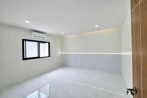 Corner house with a large green plot in Paklok area, Phuket