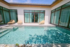 วิลล่า 2 ห้องนอนพร้อมสระว่ายน้ำส่วนตัวใกล้หาดในยางภูเก็ตที่ภูวิสต้า 3 ในยางคอมเพล็กซ์