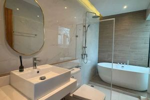 Двухэтажная вилла с 3 спальнями и частным бассейном на Раваи, Пхукет