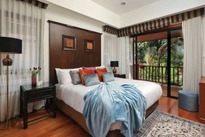 Two-storey villa with golf course view for rent in Bang Tao, Phuket