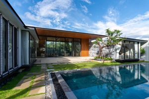Finished 4 bedroom villa with swimming pool at Botanica Foresta in Layan area, Phuket