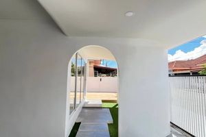 Modern 3 bedroom house in Koh Kaeo area, Phuket for sale