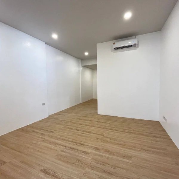 Modern 3 bedroom house in Koh Kaeo area, Phuket for sale