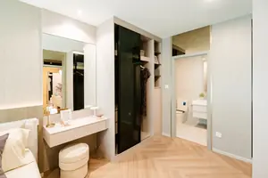 condo in Kamala