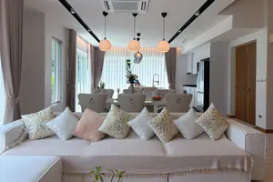 villa in Pa Khlok