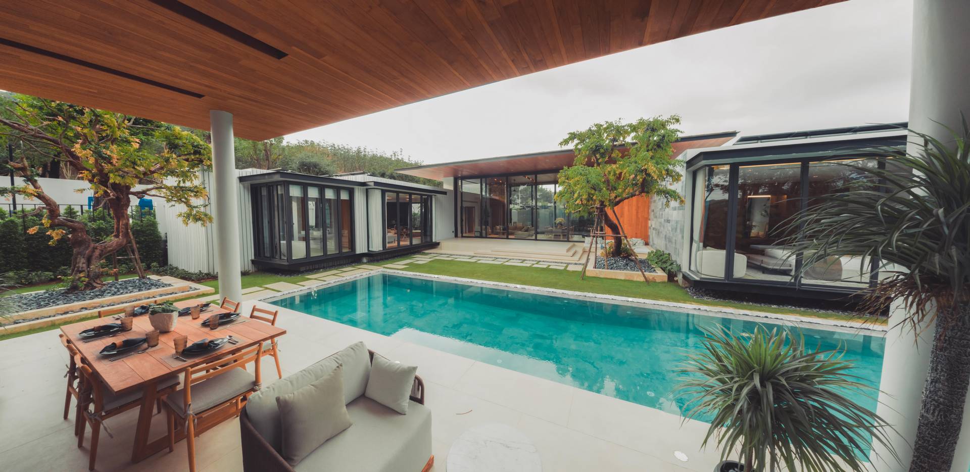 Villa or condominium? What to choose for investment?