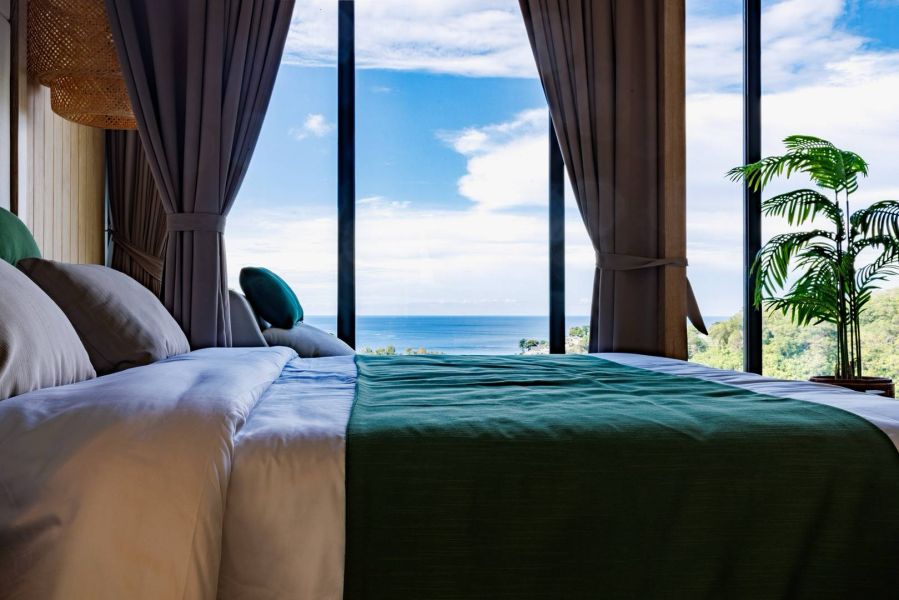 bedroom with sea view